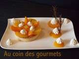 Tartelettes crème diplomate - Pêches/Abricots pochés au romarin - Chantilly au sirop