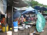 Dinette au marché de Mamoudzou, Mayotte