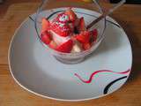 Dessert glacé à la fraise