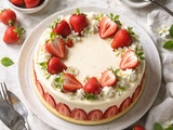 Délice printanier du fraisier traditionnel