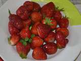 Premières fraises du jardin
