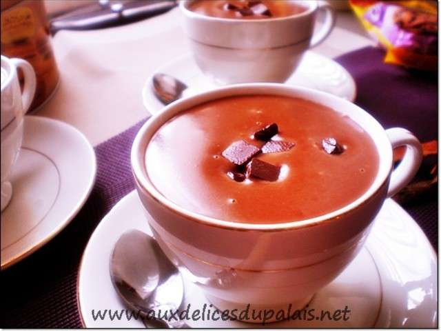 Cuillère chocolat chaud chocolat au lait avec guimauves 60g