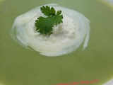 Potage aux petits pois et crème fouettée au Roquefort au Cooking Chef