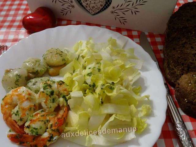 Recettes de Poelee de Noix de Saint-Jacques Et Gambas au Beurre a L Ail
