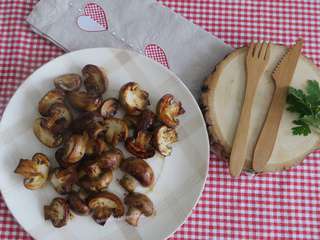 Poêlée de champignons de Paris au balsamique, sauce soja et ail