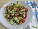 Salade d'avocat et tomates cerises au thon et graines de chia