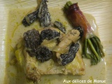 Suprêmes de poularde aux morilles et vin jaune