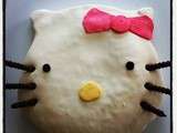 Premier gâteau Hello Kitty