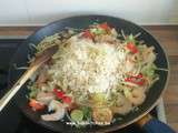 Wok express aux crevettes * recette recyclage * avec un reste de riz