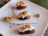 Dattes farcies au fromage frais et aux noix