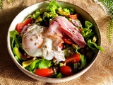 Salade de crudités et oeuf mollet