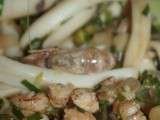 Pâtes aux encornets et crevettes grises aux pistaches