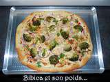 Pizza blanche au brocoli, jambon et emmental