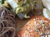 Saumon et chou chinois aux multiples saveurs et nouilles soba
