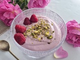 Crème à la framboise et à la rose sans cuisson : ma recette au tofu soyeux