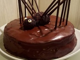 L'affreux gâteau pour Halloween: Le gâteau araignée