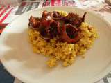 Calamars sauce piquante au curry rouge, riz complet au curcuma