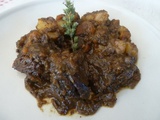 Collier de Bœuf Mijoté aux Corbières : Parfum de Garrigue et Douceur Épicée