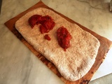 Pizza individuelle à la farine intégrale, magret, tomate mozza