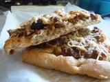 Pizza ou focaccia au céleri bolognaise