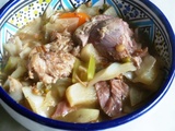 Soupe au chou zero dechet, jambonneau, topinambours et seigle en grains