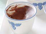 Petits pots de crème au chocolat, 2 ingrédients, sans oeufs, sans cuisson au four