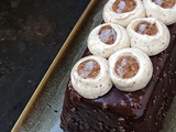 Cake moelleux au chocolat à l'huile d'argan et ganache montée à l'amlou