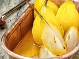 Poires pochées au safran