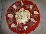 Pizza mascarpone tomate jambon fumé