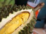  Bizarre Foods  : Durian, Acte 2 scène 1