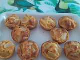 Petits gâteaux à la crème et à la poire
