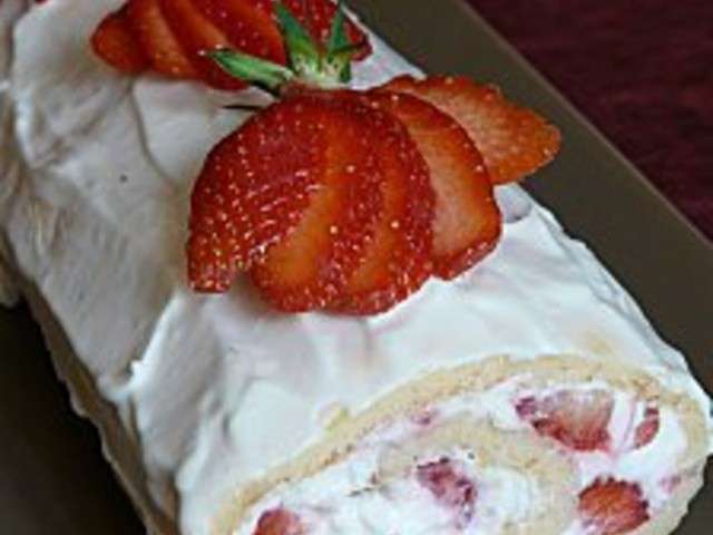 Les Meilleures Recettes De Biscuit Roule Et Fraises