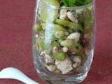 Petite salade de fèves, petits pois, féta, pignons et menthe