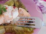 Papillotes de saumon, sucrines braisées et crème aux baies roses… tout simplement
