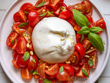 Salade de tomates cerises à la burrata