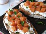 Tartines de ricotta aux coings et miel à la truffe