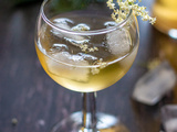 Vin de fleurs de sureau
