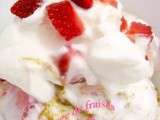 Nuage blanc de fraises & speculoos dessert aerien