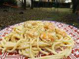 Spaghetti aux crevettes, sauce crémeuse à l'ail et paprika