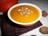 Facile de velouté de potiron au roquefort et noix