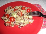 Salade de quinoa à l’avocat et aux tomates cerise