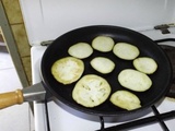Tarte aux aubergines, tomates et pesto (recette simple et gourmande)