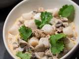 Soupe thaï aux champignons et noix de Saint-Jacques