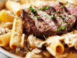 13 recettes de pâtes au steak (+ idées de dîner faciles)