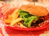 Smashburger : une délicieuse innovation dans l’univers des hamburgers américains
