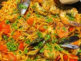 Seafood spaghettiCes pâtes aux fruits de mer le tout mélangé dans une sauce tomate maison. Un repas