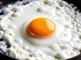 Cuire un œuf à plat sans casser la coquille