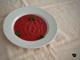 Crème de betterave aux herbes et vinaigre de framboise