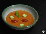 Gaspacho de tomates et poivrons grillés