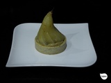 Tartelette poire caramélisée et crémeux kaki